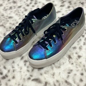 Keds metallic platforms - new without tags - size 8